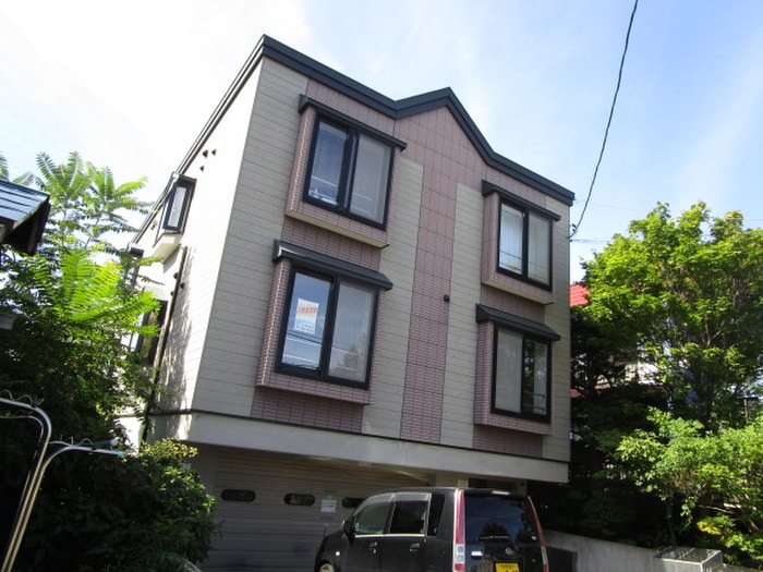 外観写真 ミレニアム学園前