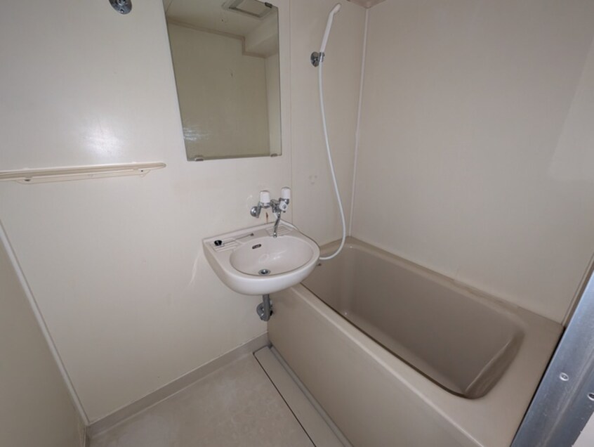 バス／シャワールーム等 サンルート