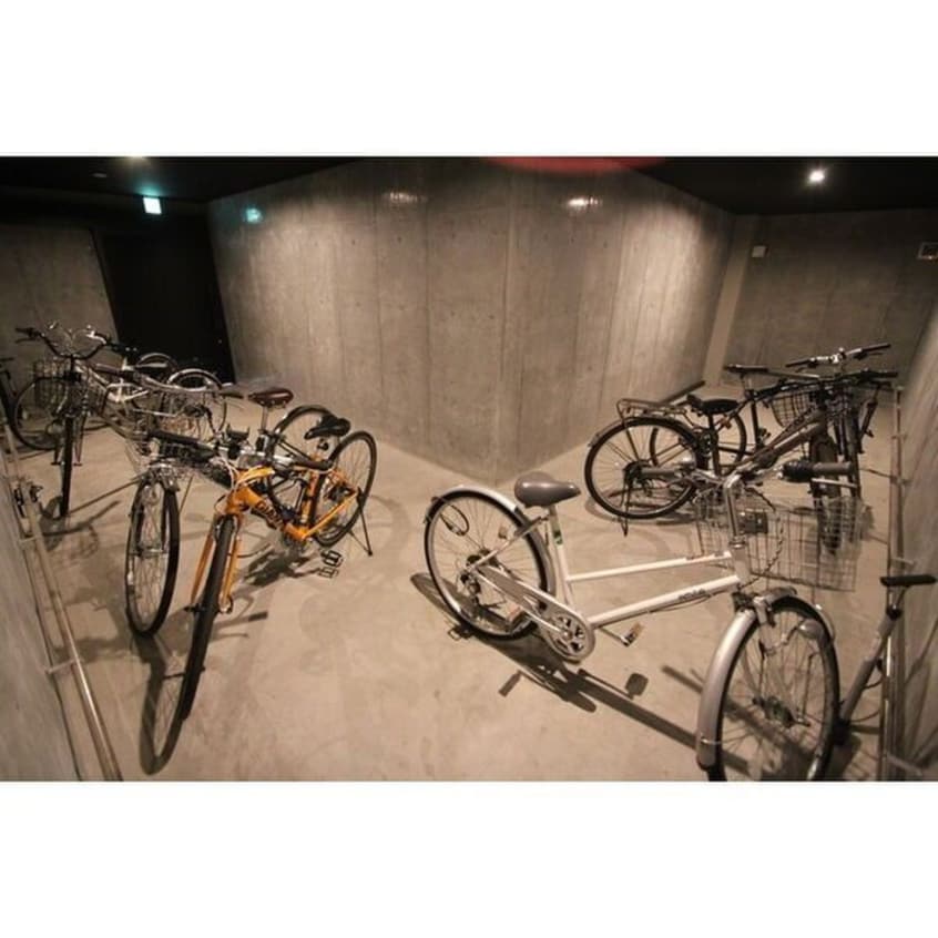 駐輪場 Ｂａｌｂｏｎｉ新札幌