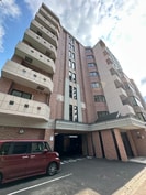 ラプラス裏参道の外観
