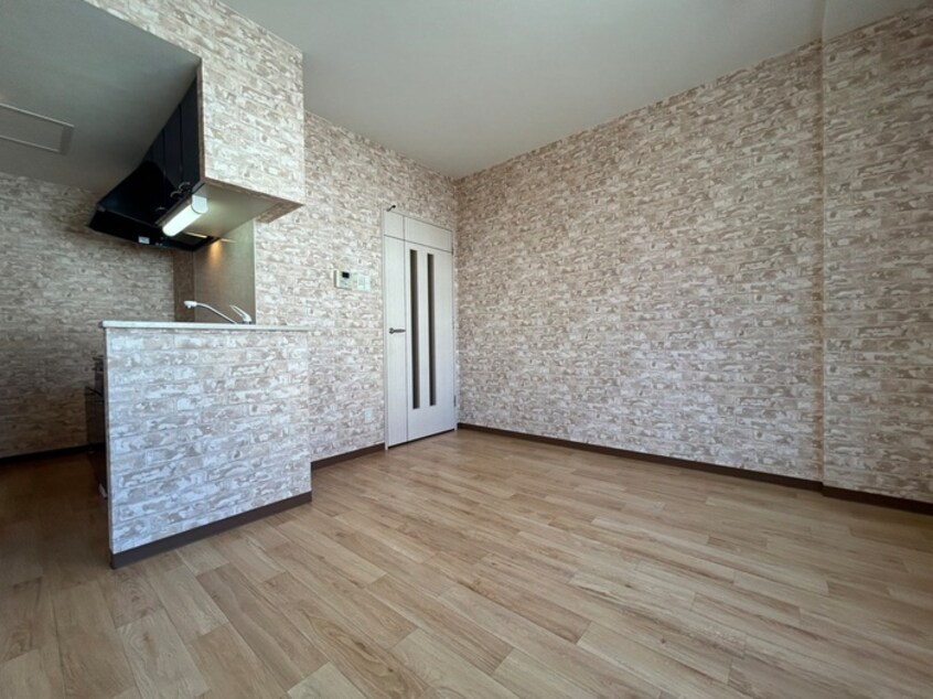 居室 エルフォレスト