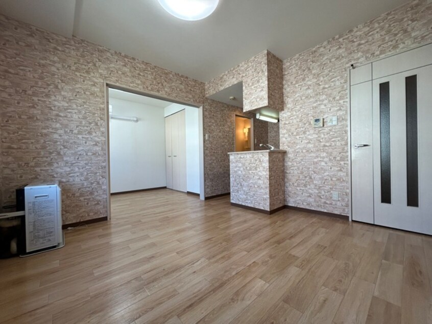 居室 エルフォレスト