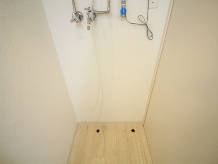 洗濯機置場 Grandir月寒２－６