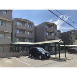 カピテ－ヌ円山