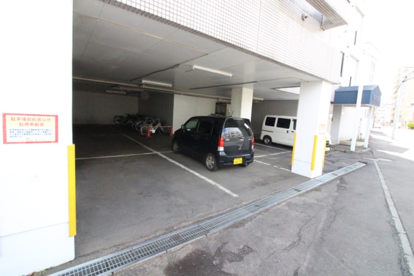 駐車場 グランドール イケダ