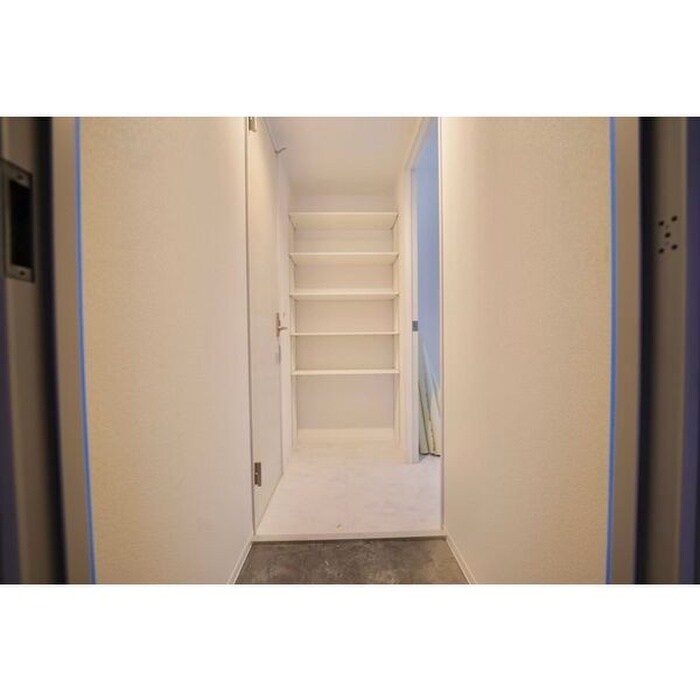 玄関 CG　HOMES　南5条