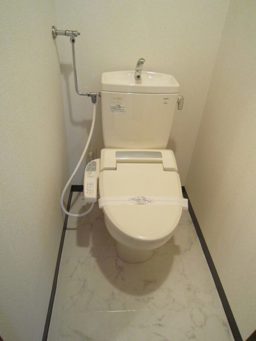 トイレ メ－プルコ－ト平岸