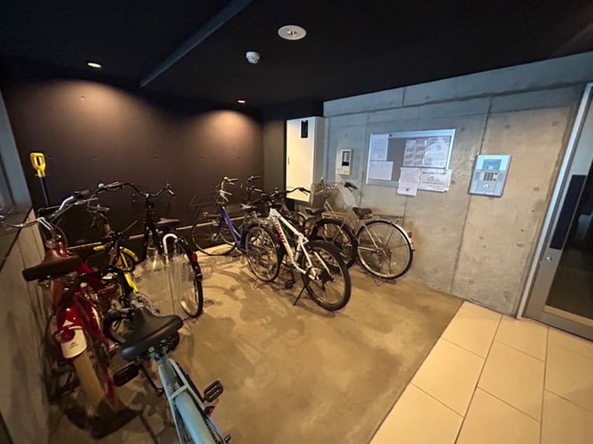 駐輪場 ルピシア麻生