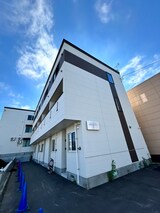 メニーズコート西宮の沢タウンD