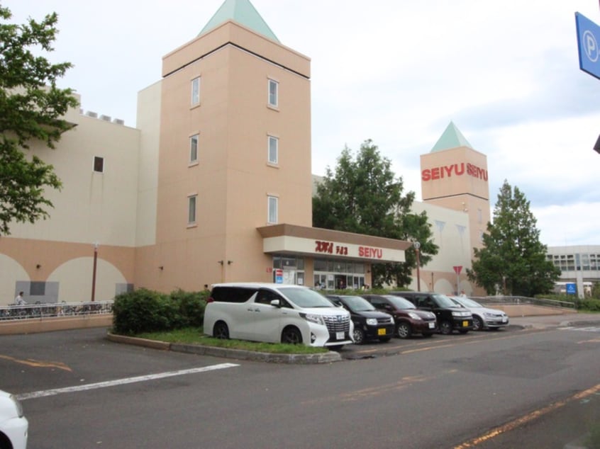 西友(スーパー)まで850m カームヴィレッジ