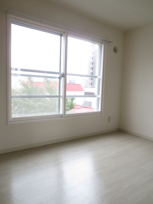 居室 ブリオ－レ月寒中央