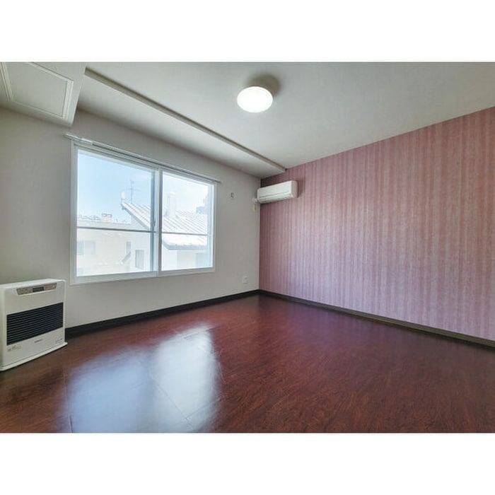 居室 イーシティ山鼻