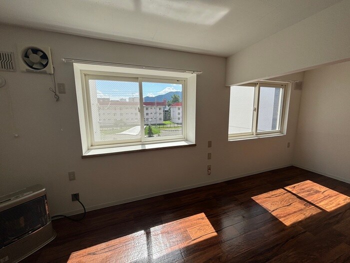 居室 オルセー南６条