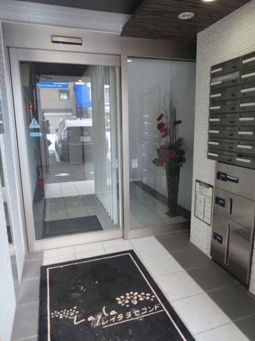 エントランス部分 レイラ・ラ・セコンド