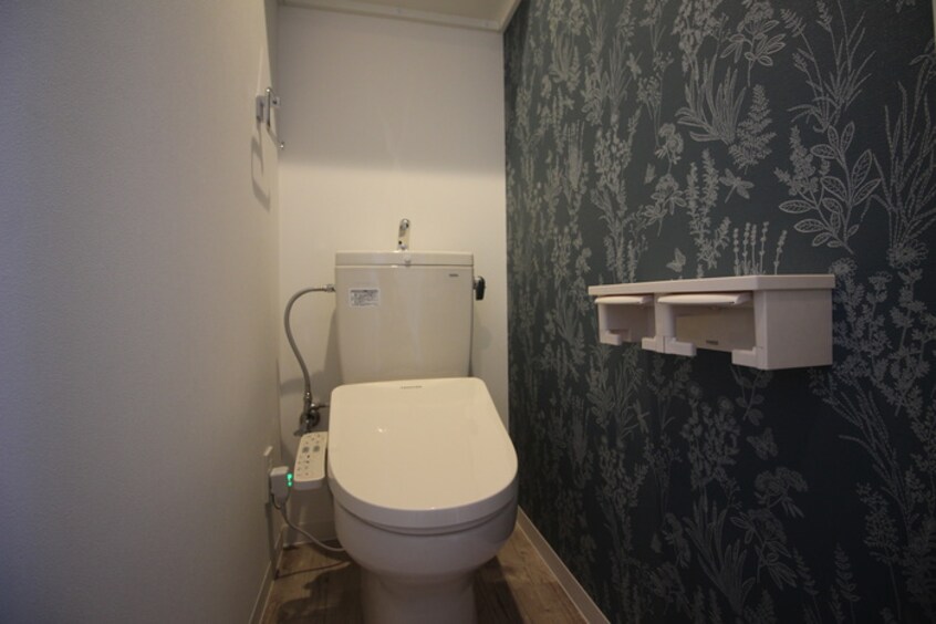 トイレ MODENA CENTRO