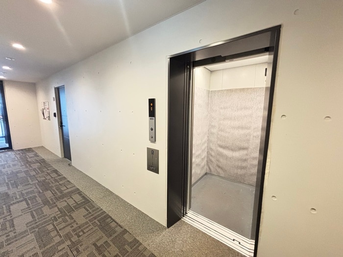 エントランス部分 SCHAR大通西