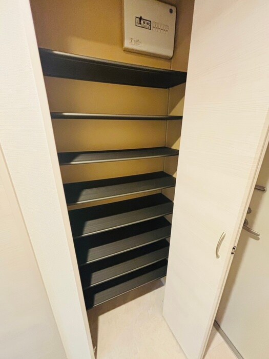 靴箱 Partire裏参道