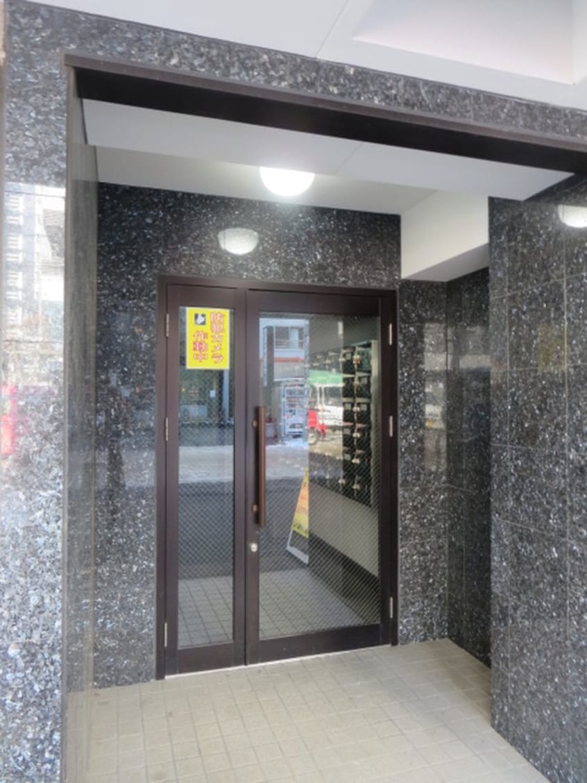 エントランス部分 ドエル札幌南6条Ⅰ