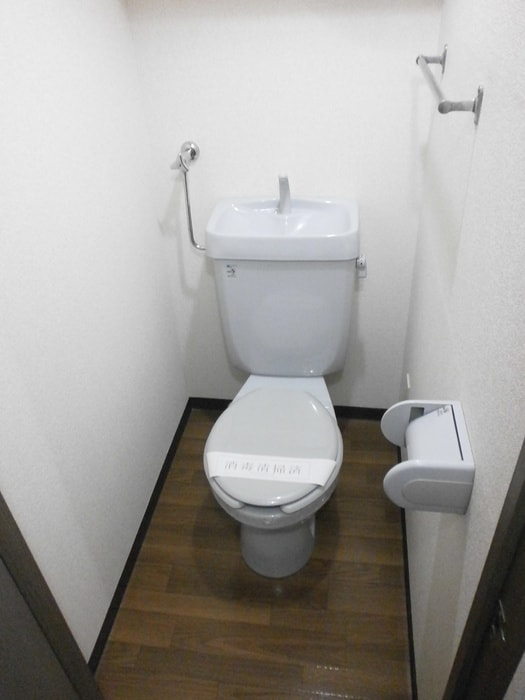 トイレ ドエル札幌南6条Ⅰ