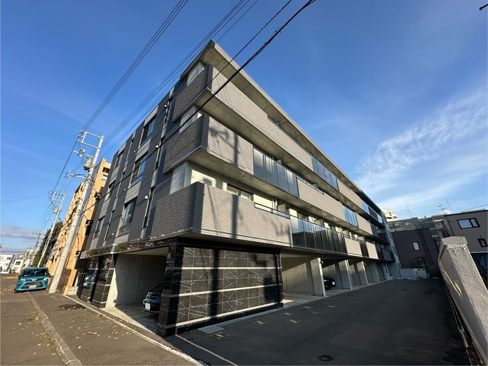 外観写真 アルファスクエア宮の森2条