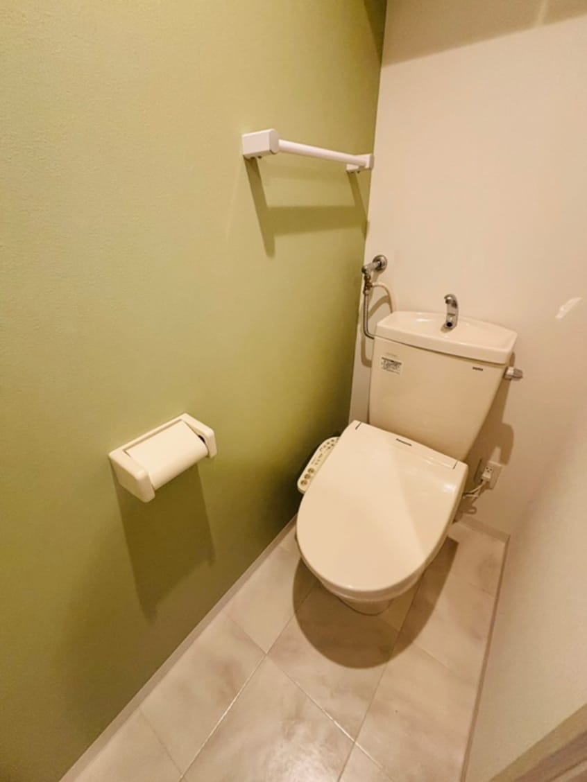 トイレ アルファスクエア宮の森2条