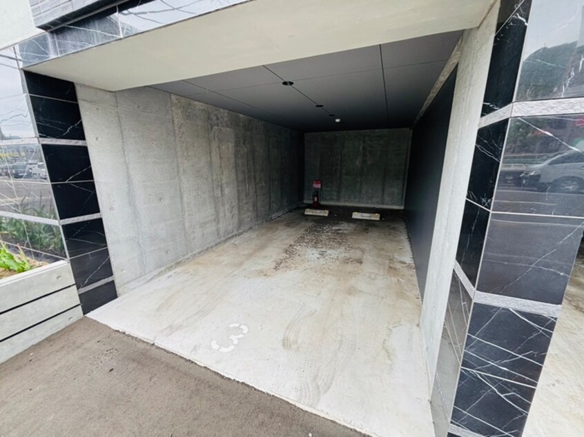 駐車場 アルファスクエアS17