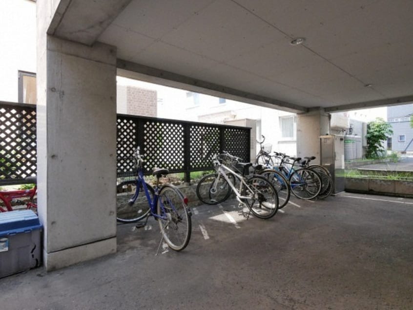 駐輪場 ブロッサムⅡ