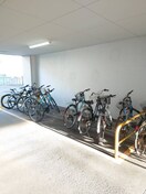駐輪場 コスモス東札幌