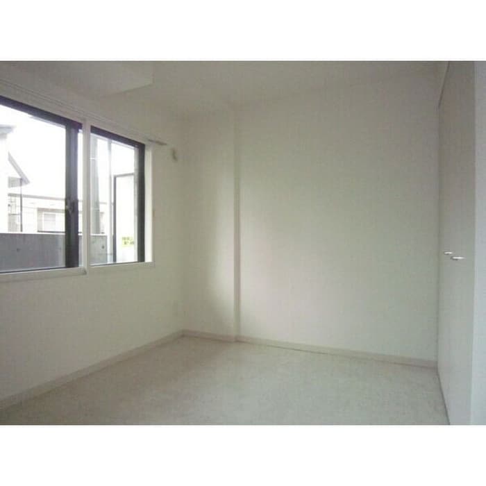 居室 アンクレ－南郷