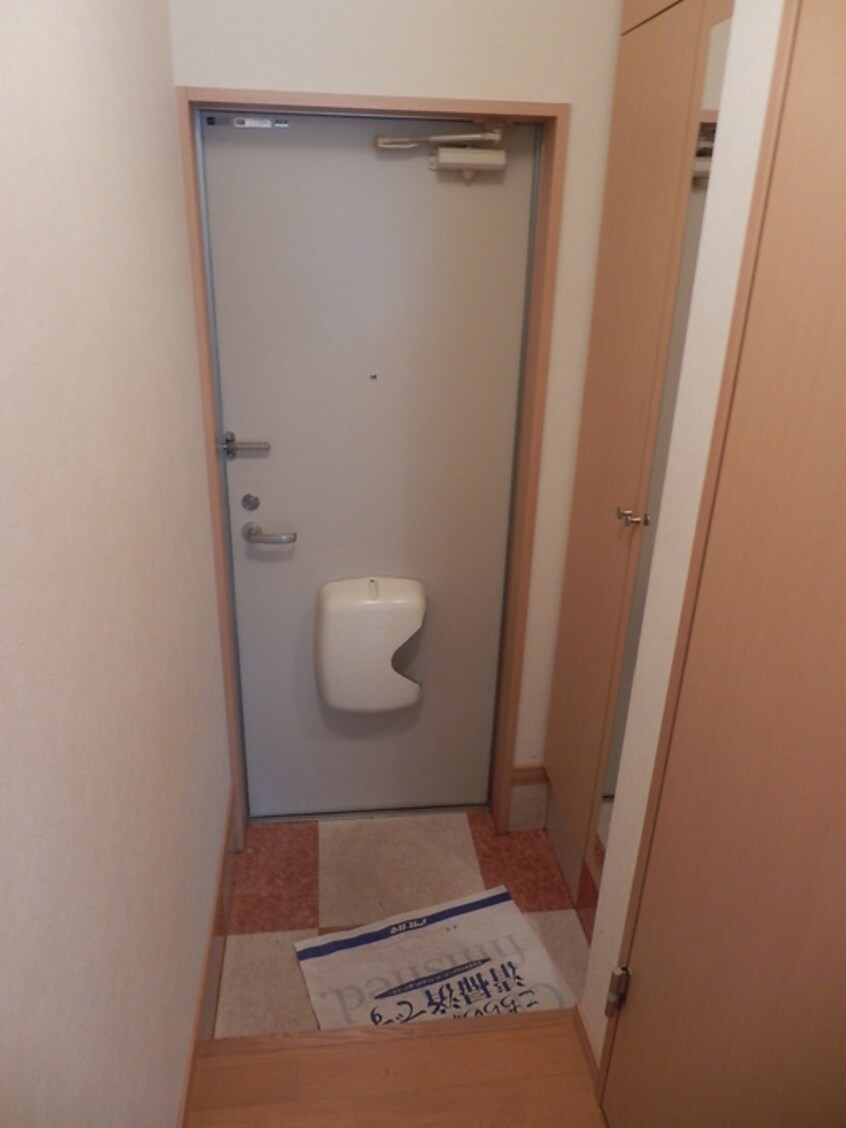 玄関 パストラーレ南郷通南