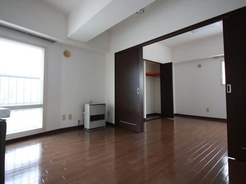 居室 コ－トロティ大通