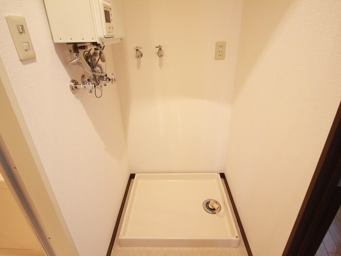 洗濯機置場 コ－トロティ大通