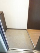 玄関 コ－トロティ大通