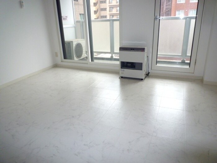 居室 Blancnoir N13.exe