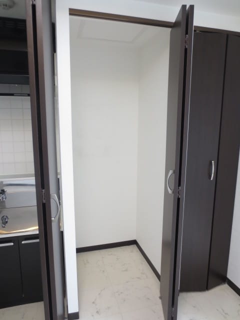 収納 Blancnoir N13.exe