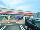 セイコーマート(コンビニ)まで500m ルミエール新道東駅