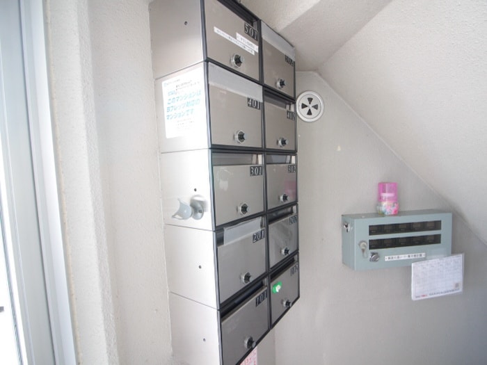 エントランス部分 エレクト・リ・シティ－ＺＵＩ