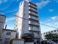 メゾンプリヴェ旭山公園通