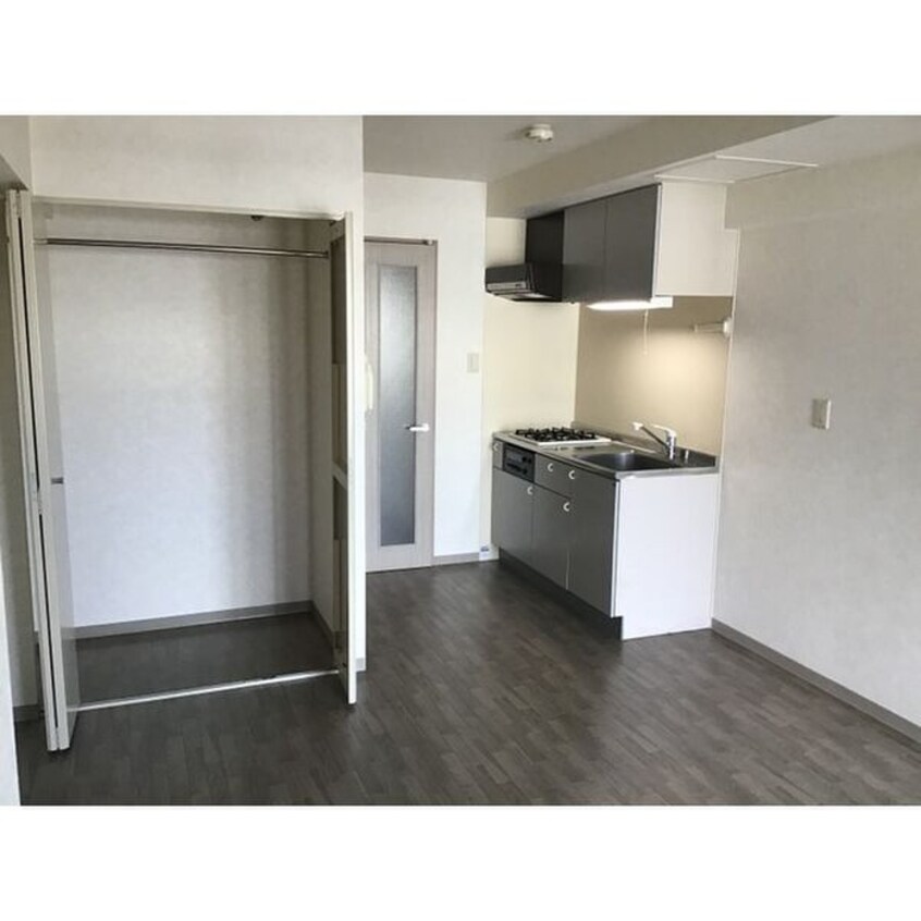 居室 ルレ－ブ八軒