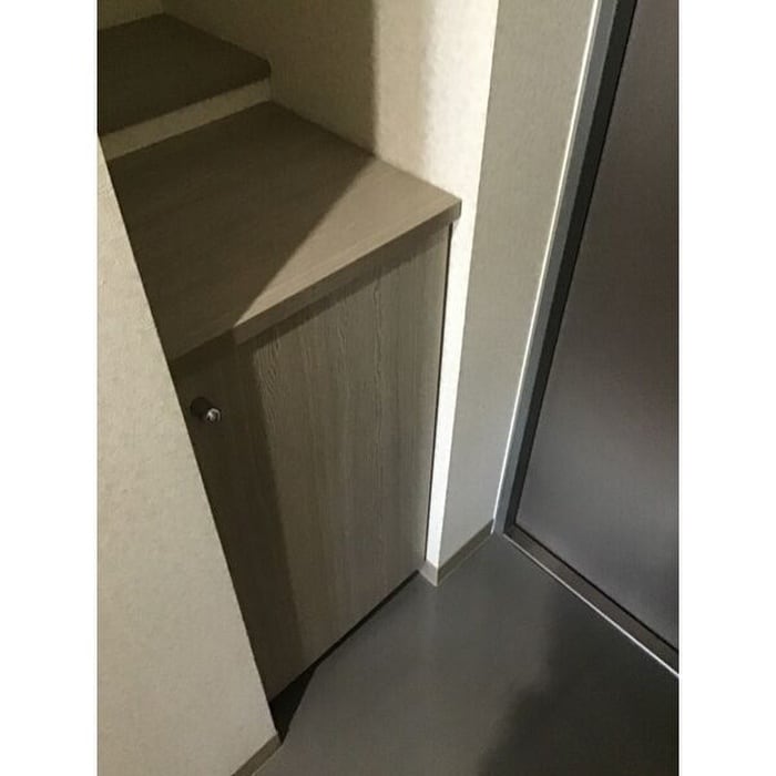 玄関 ルレ－ブ八軒