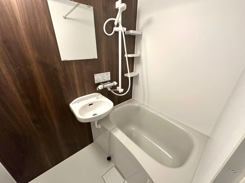 バス／シャワールーム等 AJiTO S11