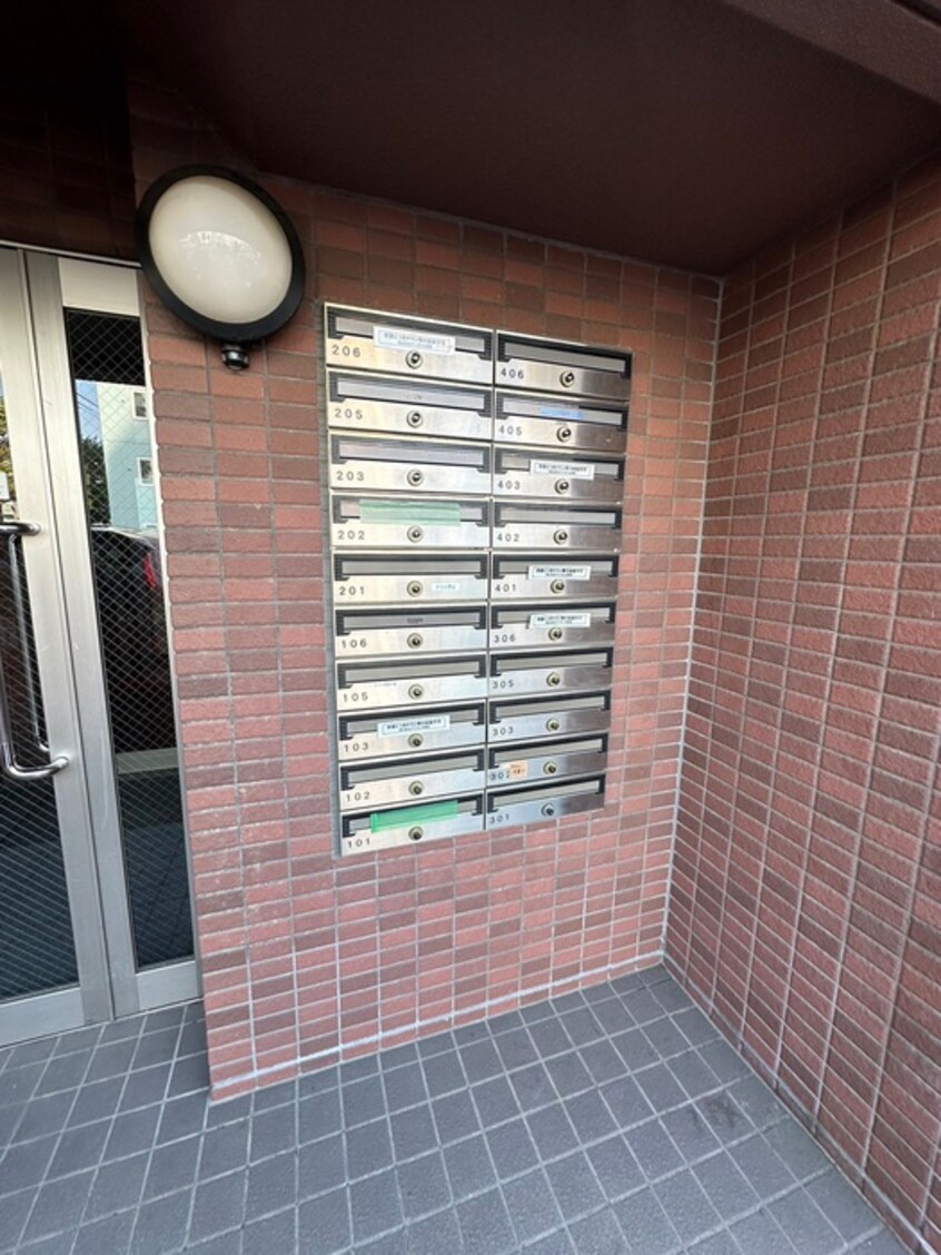 エントランス部分 ステ－ジノア北円山