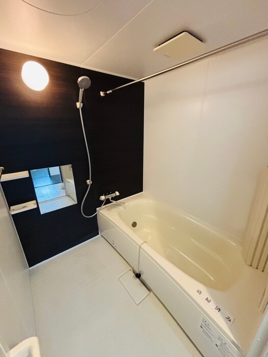 バス／シャワールーム等 Opera