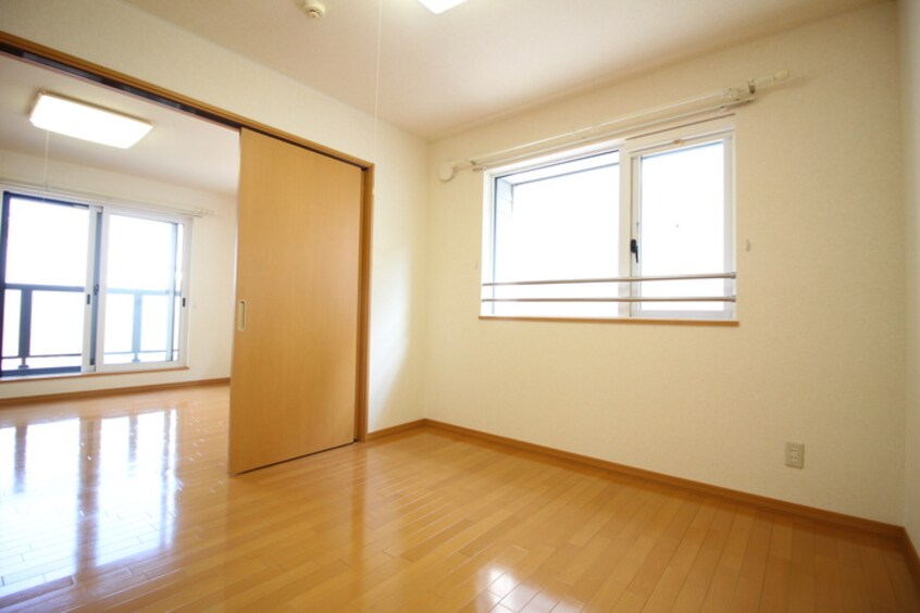 居室 グランドール寿