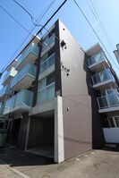 サ－クルロ－ドヒルズの外観