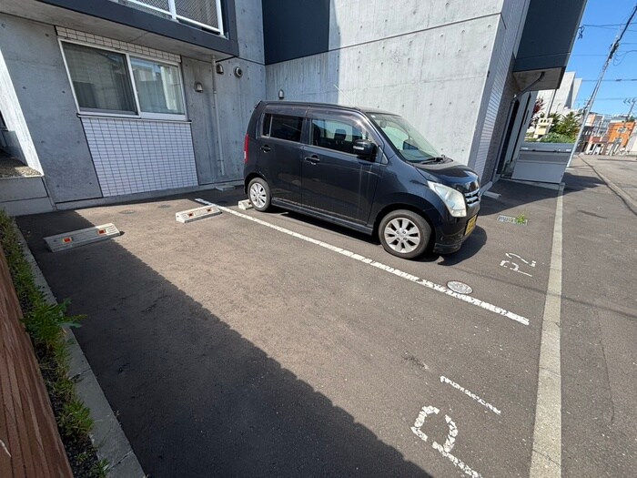 駐車場 IL FIORE NS