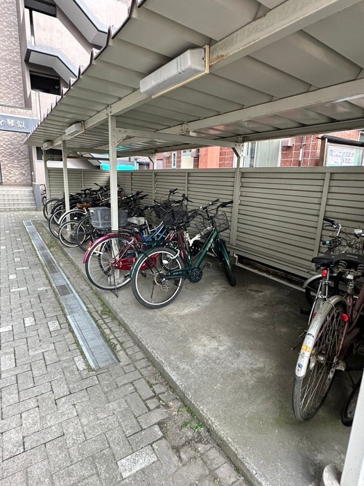 駐輪場 コ－トロティ琴似