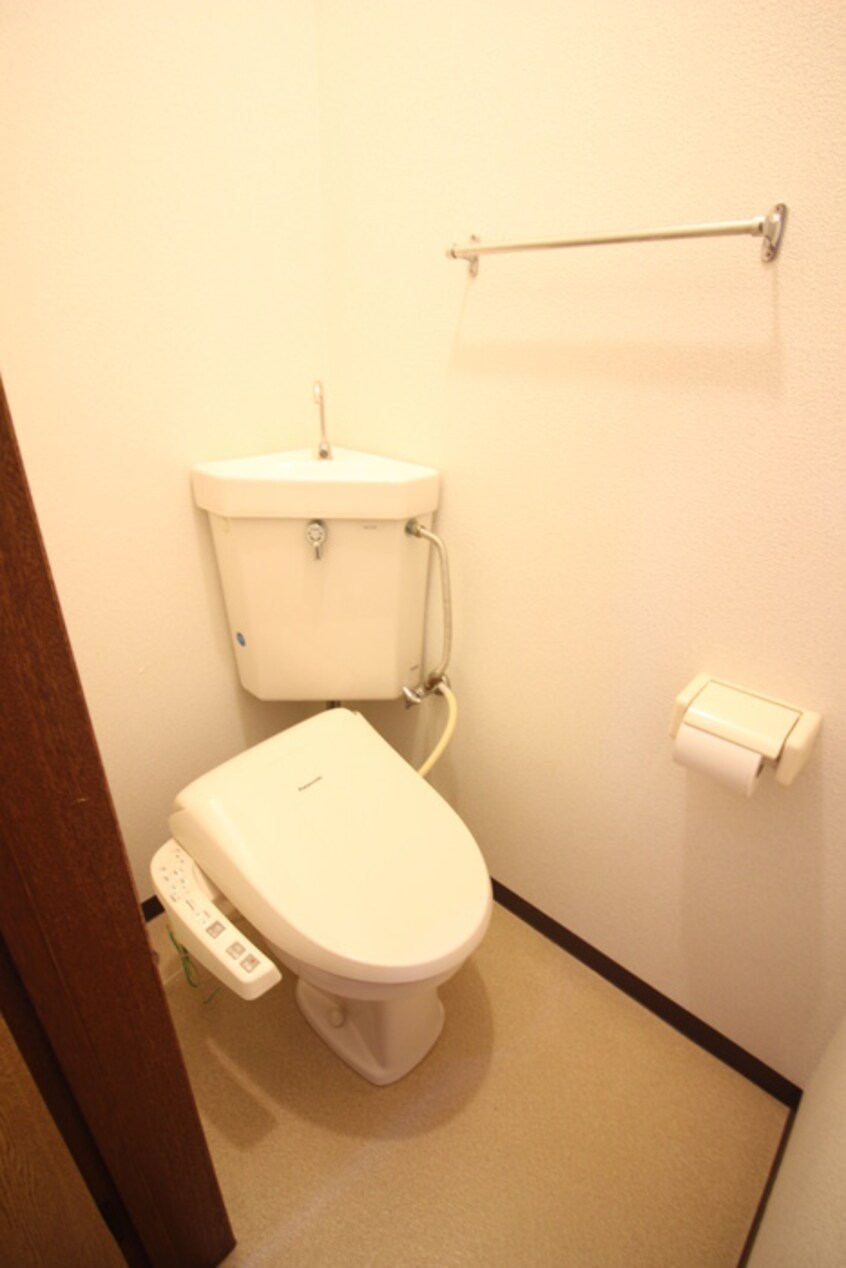 トイレ ア－バンコ－ト南郷Ⅶ