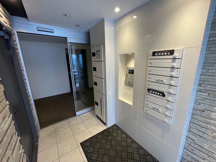 エントランス部分 ミルフィーユ