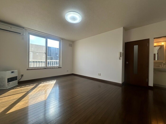 居室 スカイパレス三番館